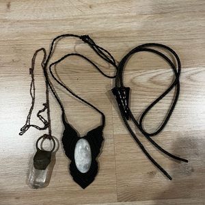 FREE W/ BUNDLE - NECKLACES